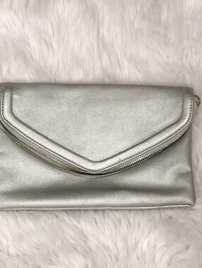 ZIPPER CLUTCH SILVER